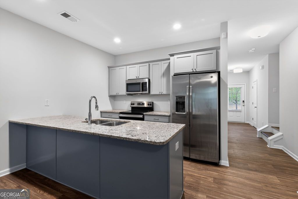 Photo of 3122 Meadowstone Lane SW, Atlanta, GA 30331 (MLS # 10775584)