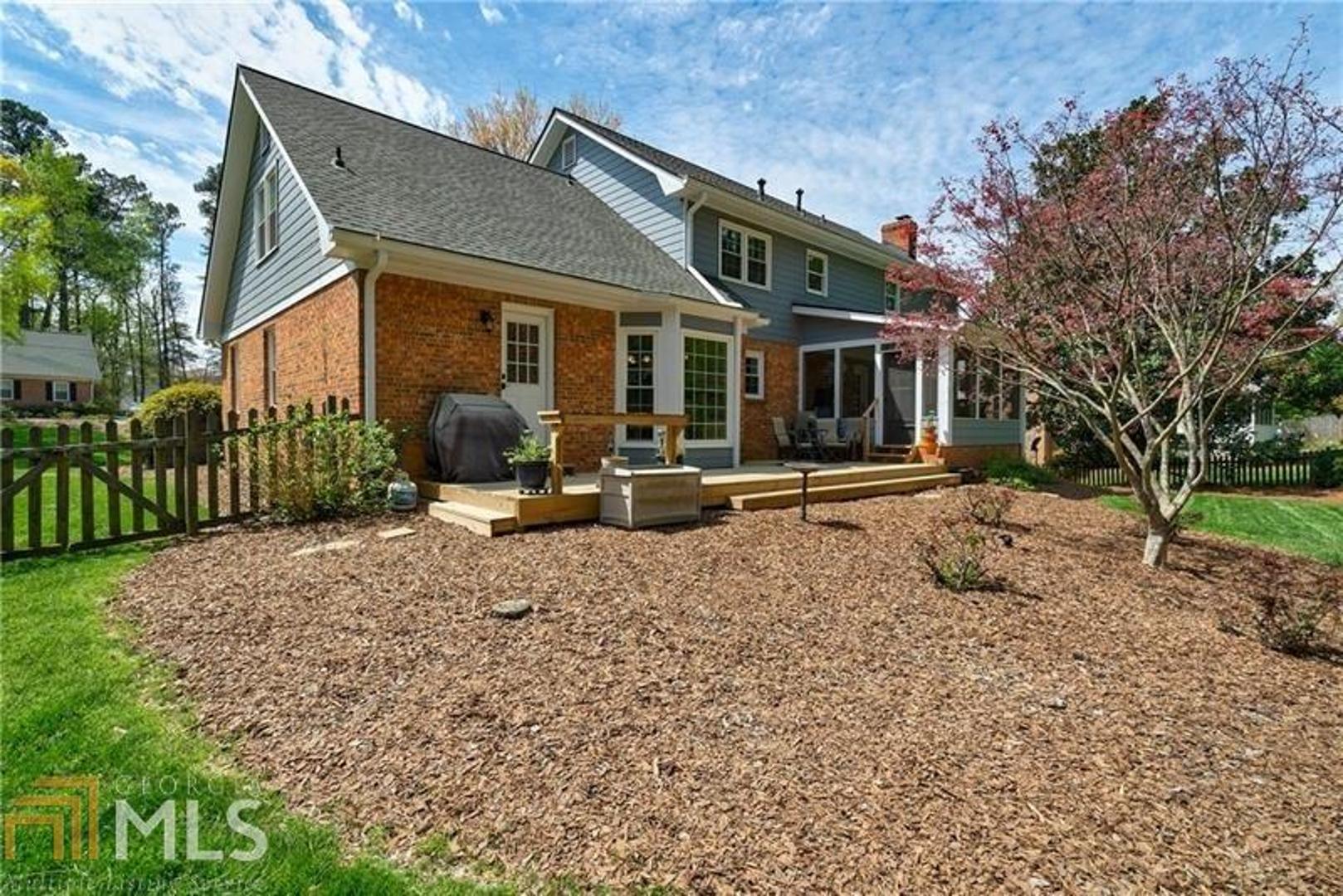 Spalding Corners - Residential