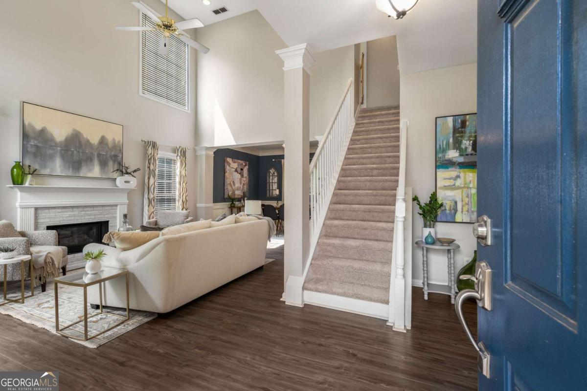 2102 Berryhill CIR SE