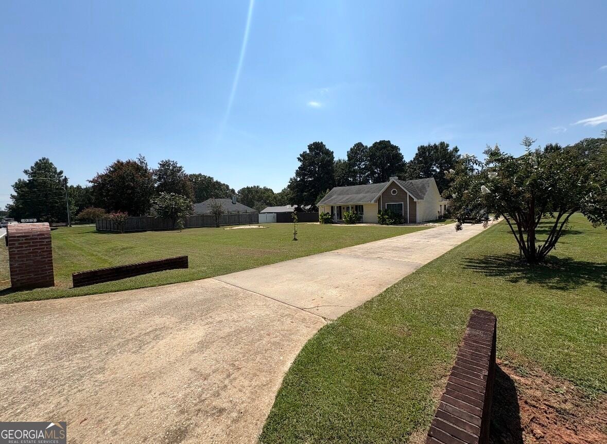 913 N Houston Lake BLVD