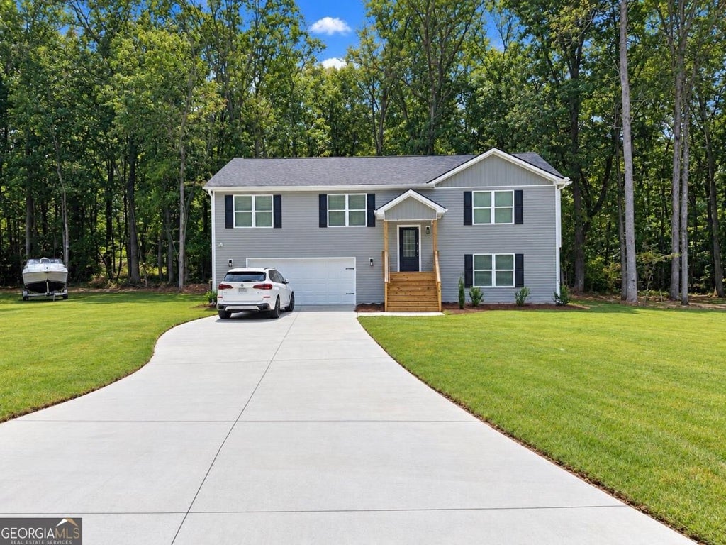 Photo of 5127 Bird Road, Gainesville, GA 30506 (MLS # 10854707)