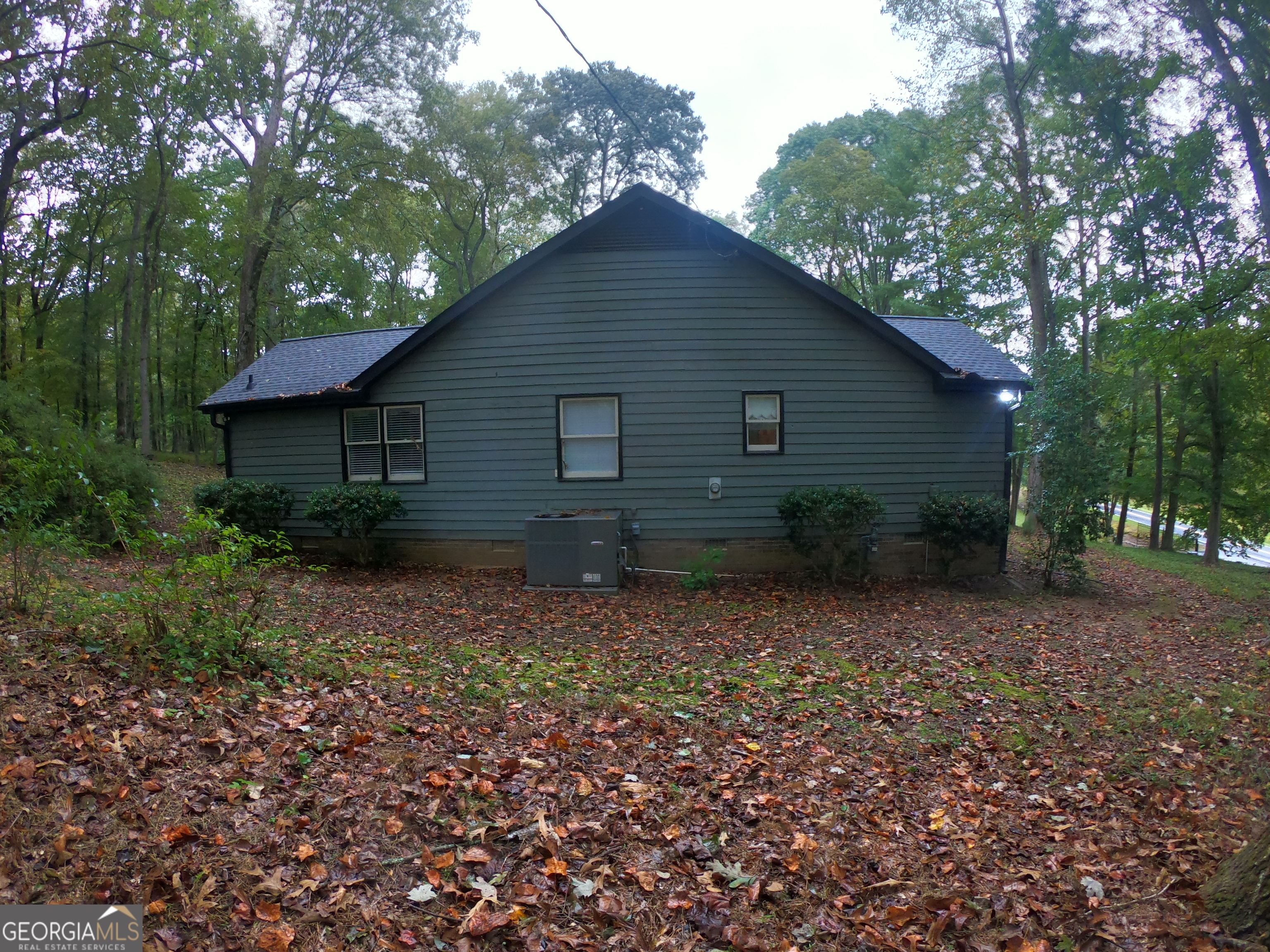 77 Ward RD