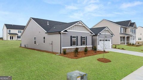 62 Defilippe DR Statham GA 30666
