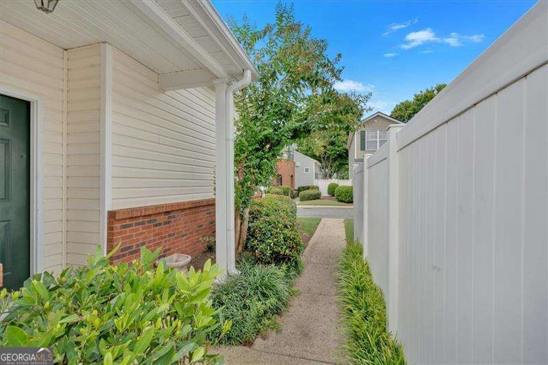 STONECROFT - Residential Lease