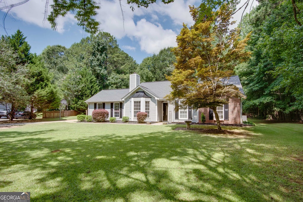 Photo of 289 Marsha Way, Sharpsburg, GA 30277 (MLS # 10852143)