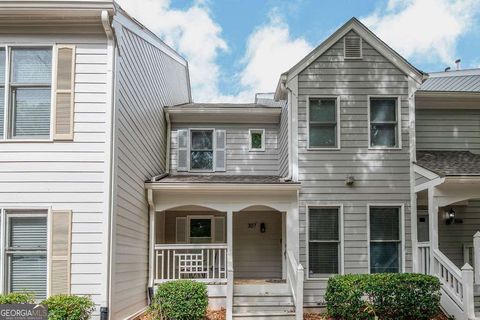 307 Hollyfax CIR Atlanta GA 30328