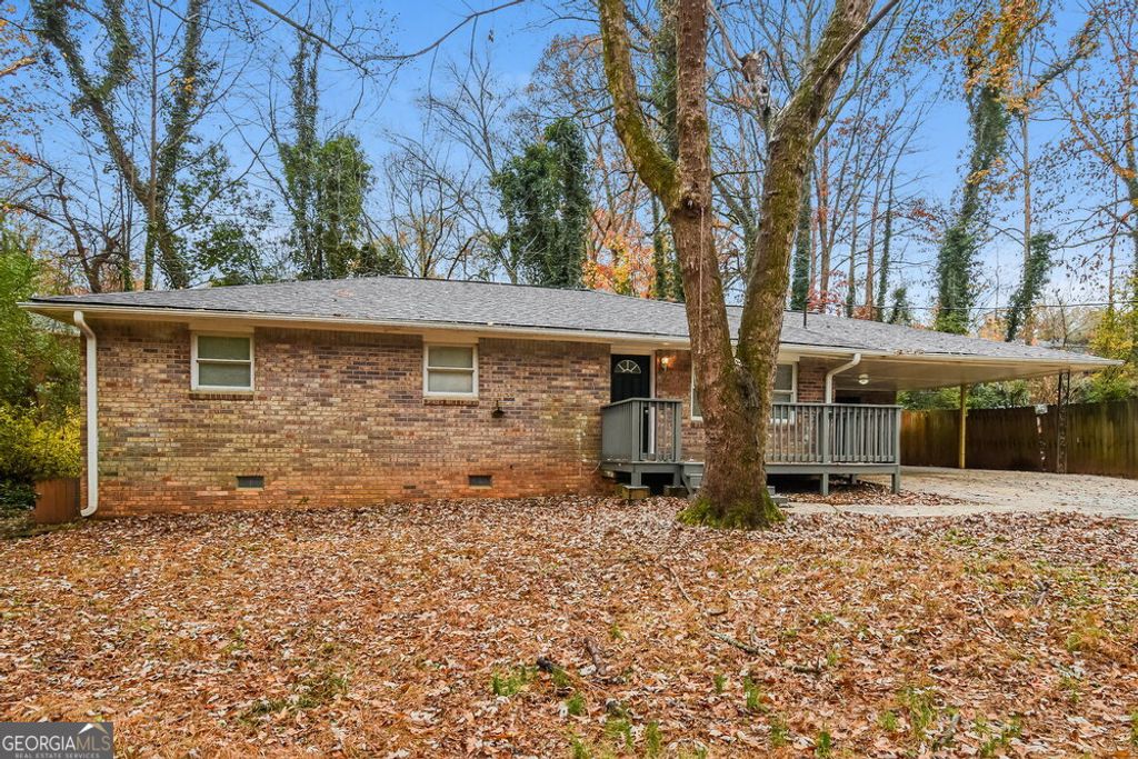 Photo of 643 Milford Drive SW, Marietta, GA 30060 (MLS # 10668446)