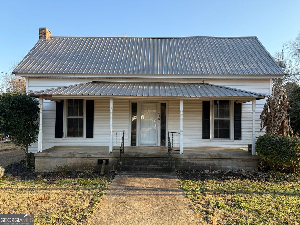 Photo of 219 Elm Street, Jefferson, GA 30549 (MLS # 10688314)