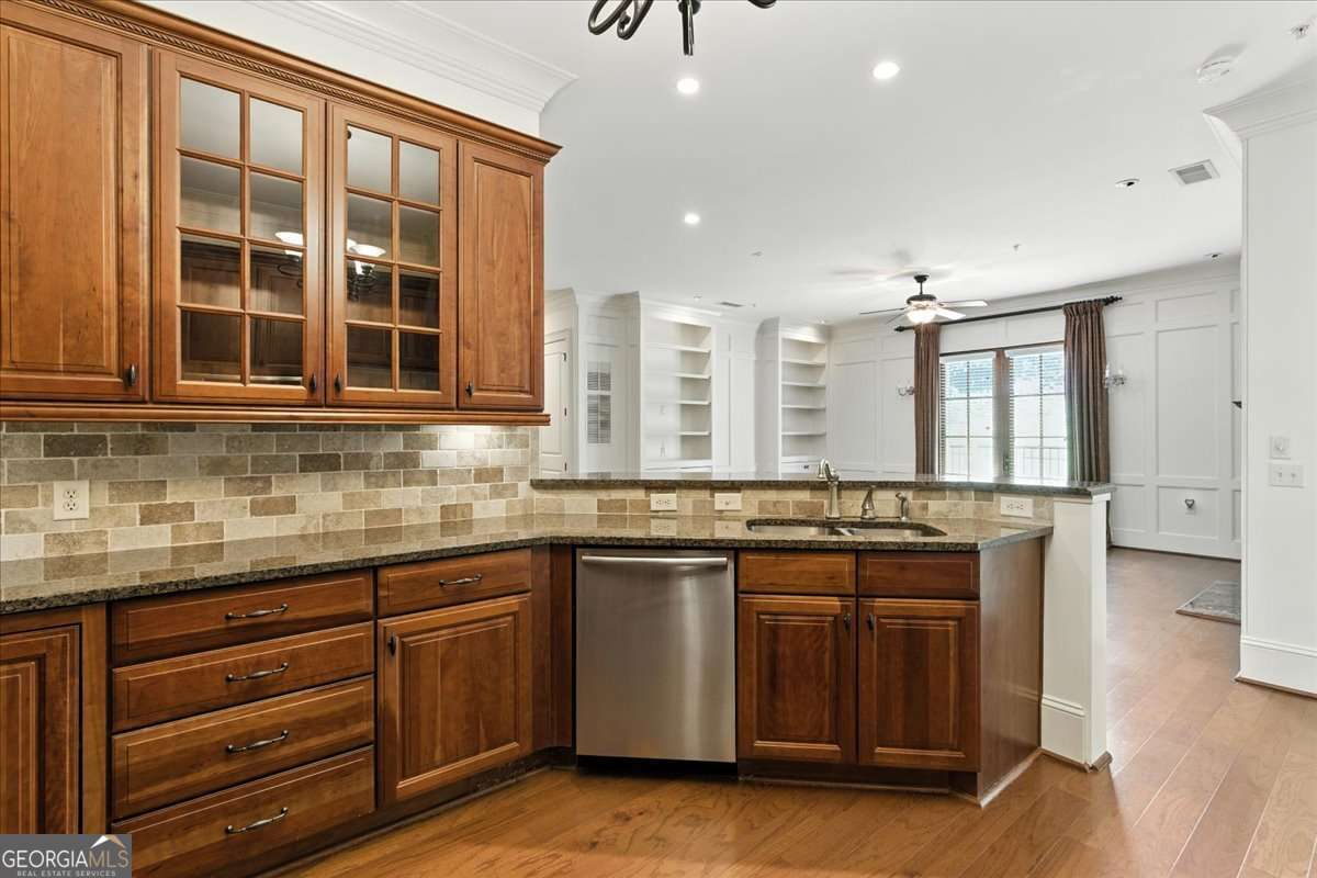 Washington Avenue Commons - Residential