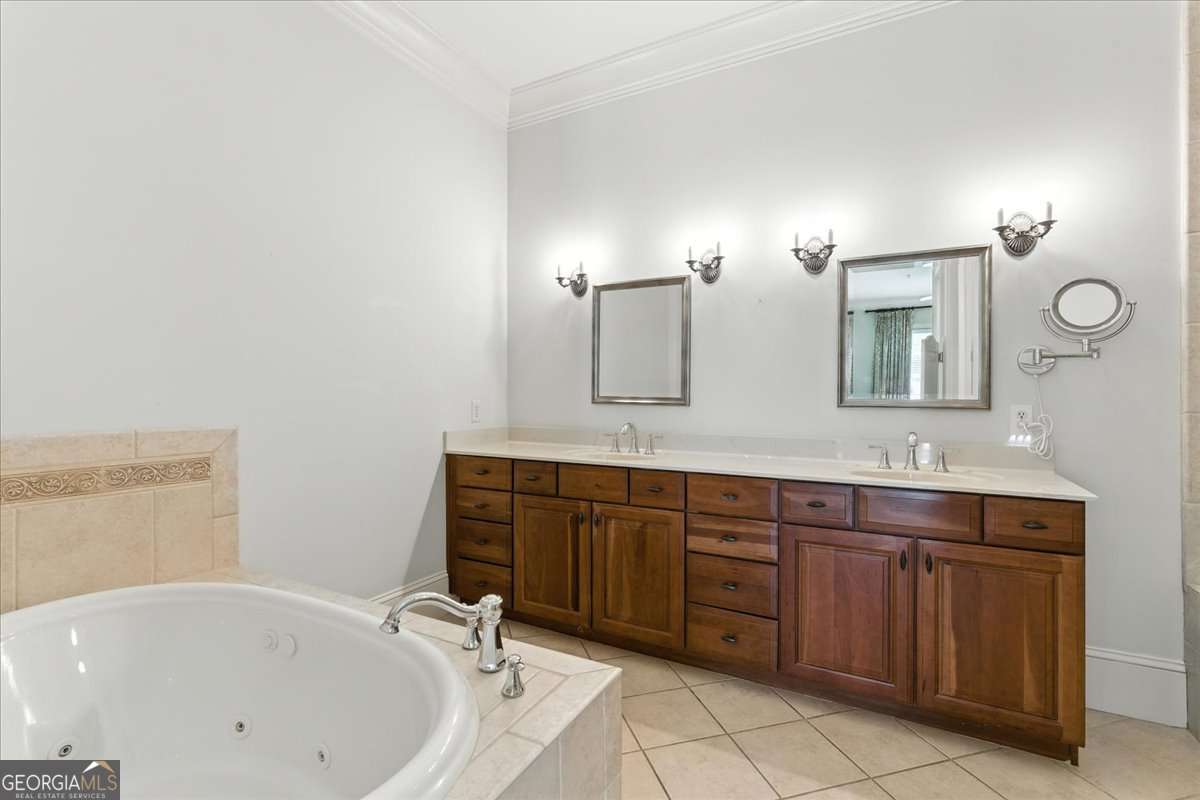 Washington Avenue Commons - Residential