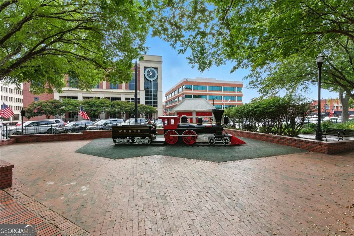 Washington Avenue Commons - Residential