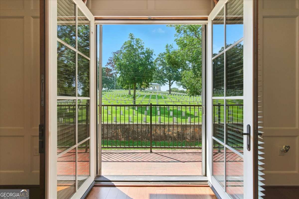 Washington Avenue Commons - Residential