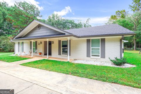 657 Senoia RD Tyrone GA 30290