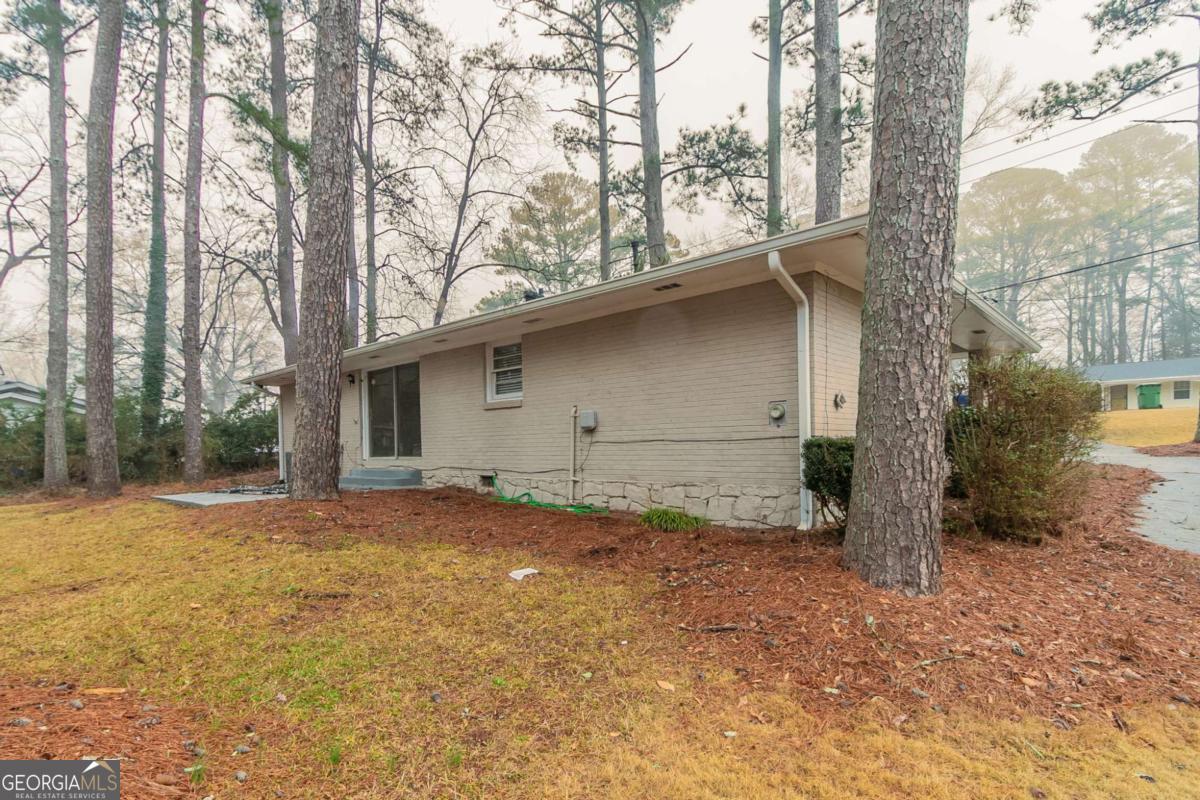 2405 County Line RD SW