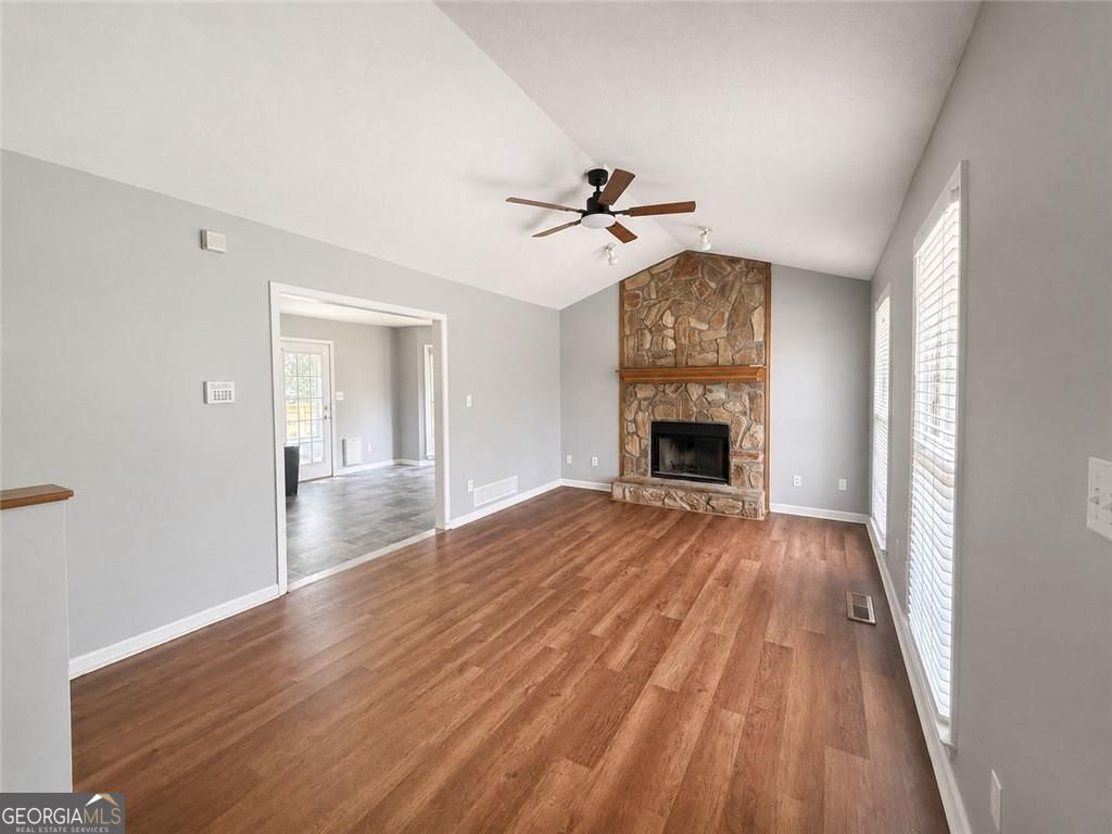 176 Deerfield DR