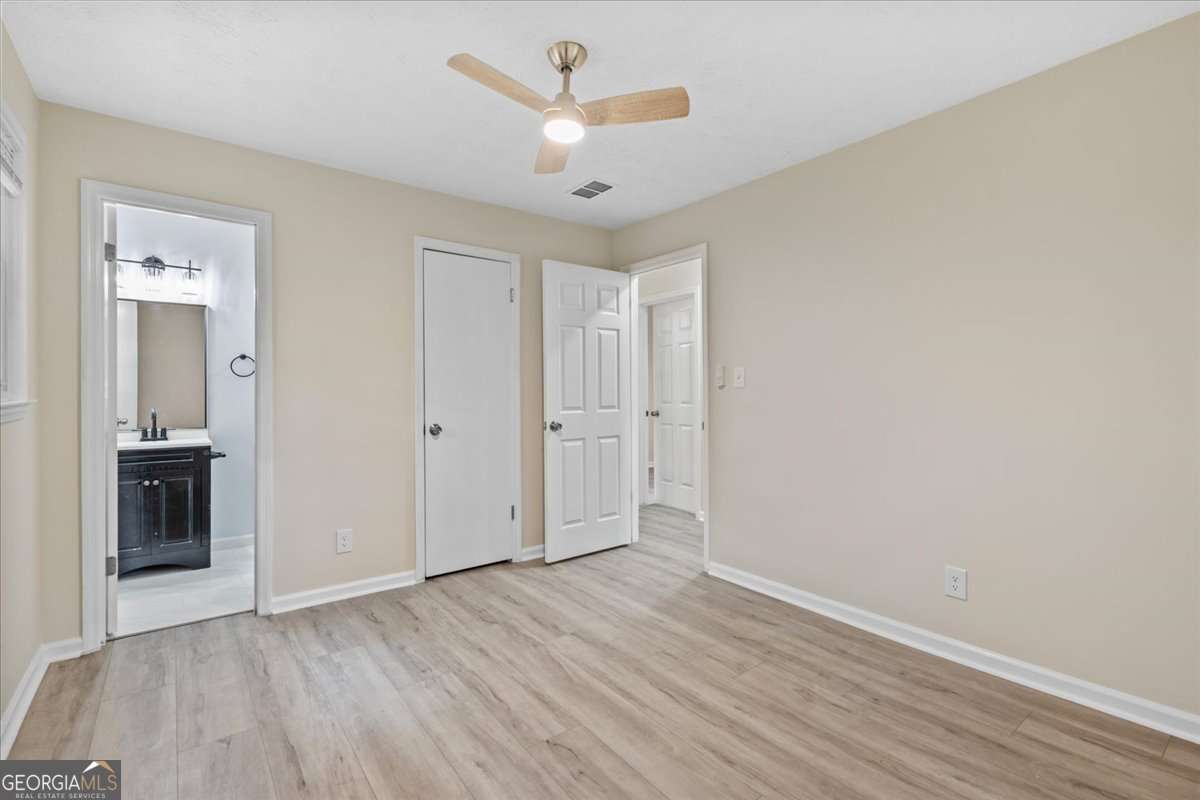 394 Burr Oak CT