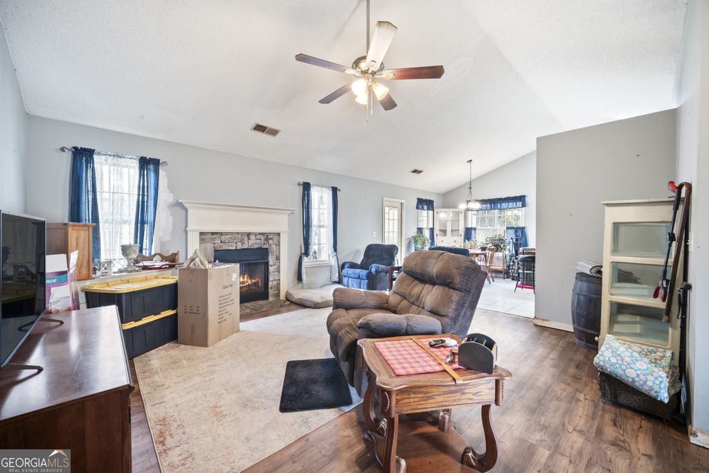 Photo of 30 Hedgerow Court SE, Cartersville, GA 30120 (MLS # 10669588)