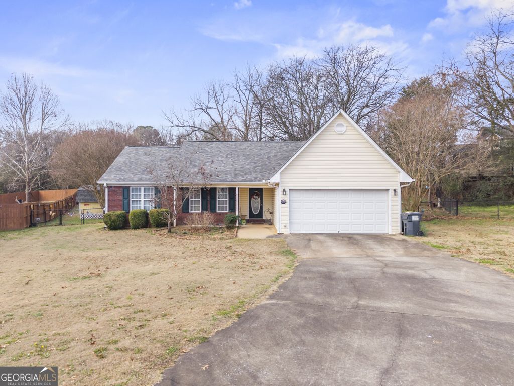 Photo of 30 Hedgerow Court SE, Cartersville, GA 30120 (MLS # 10669588)