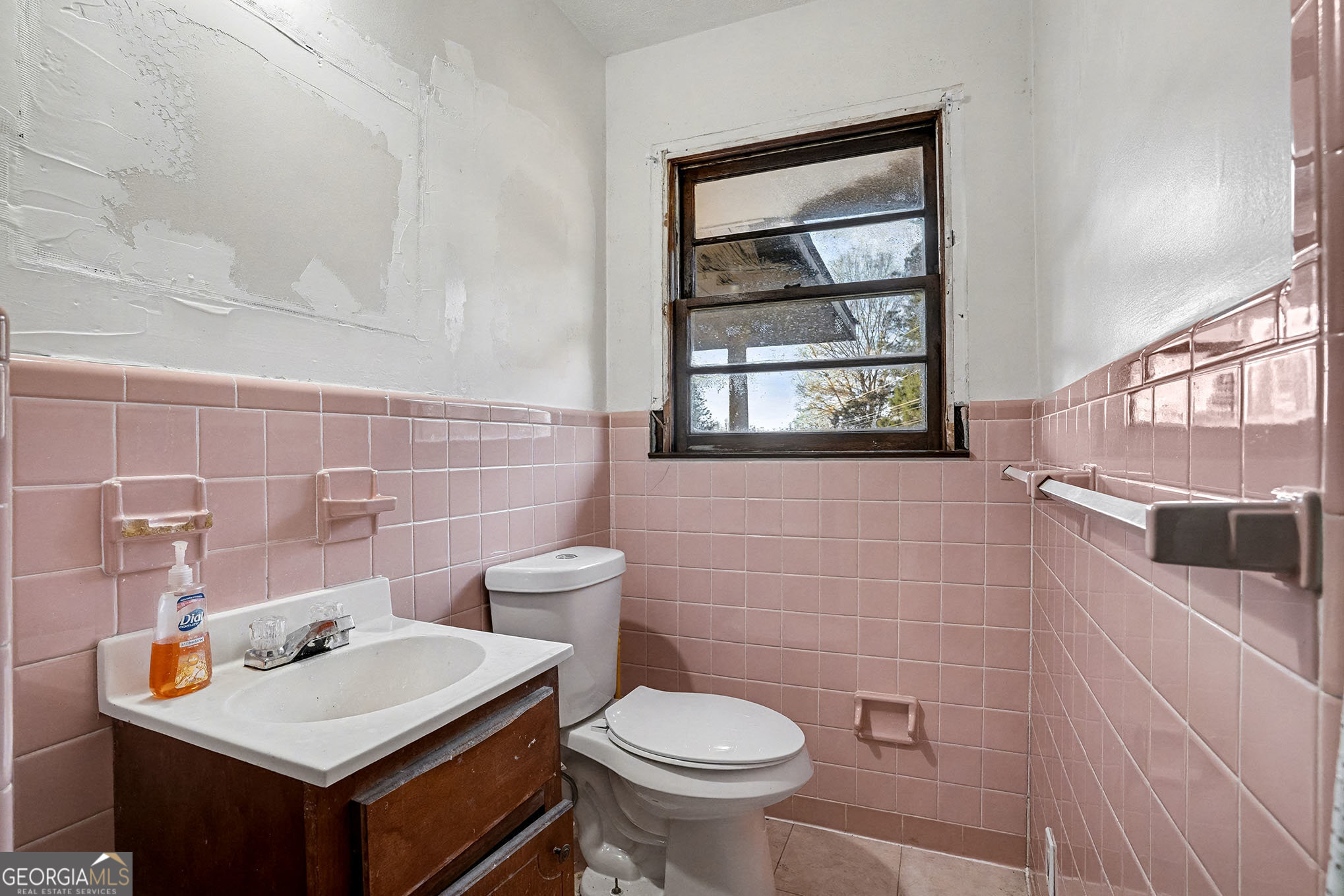 2199 Jackson Lake RD