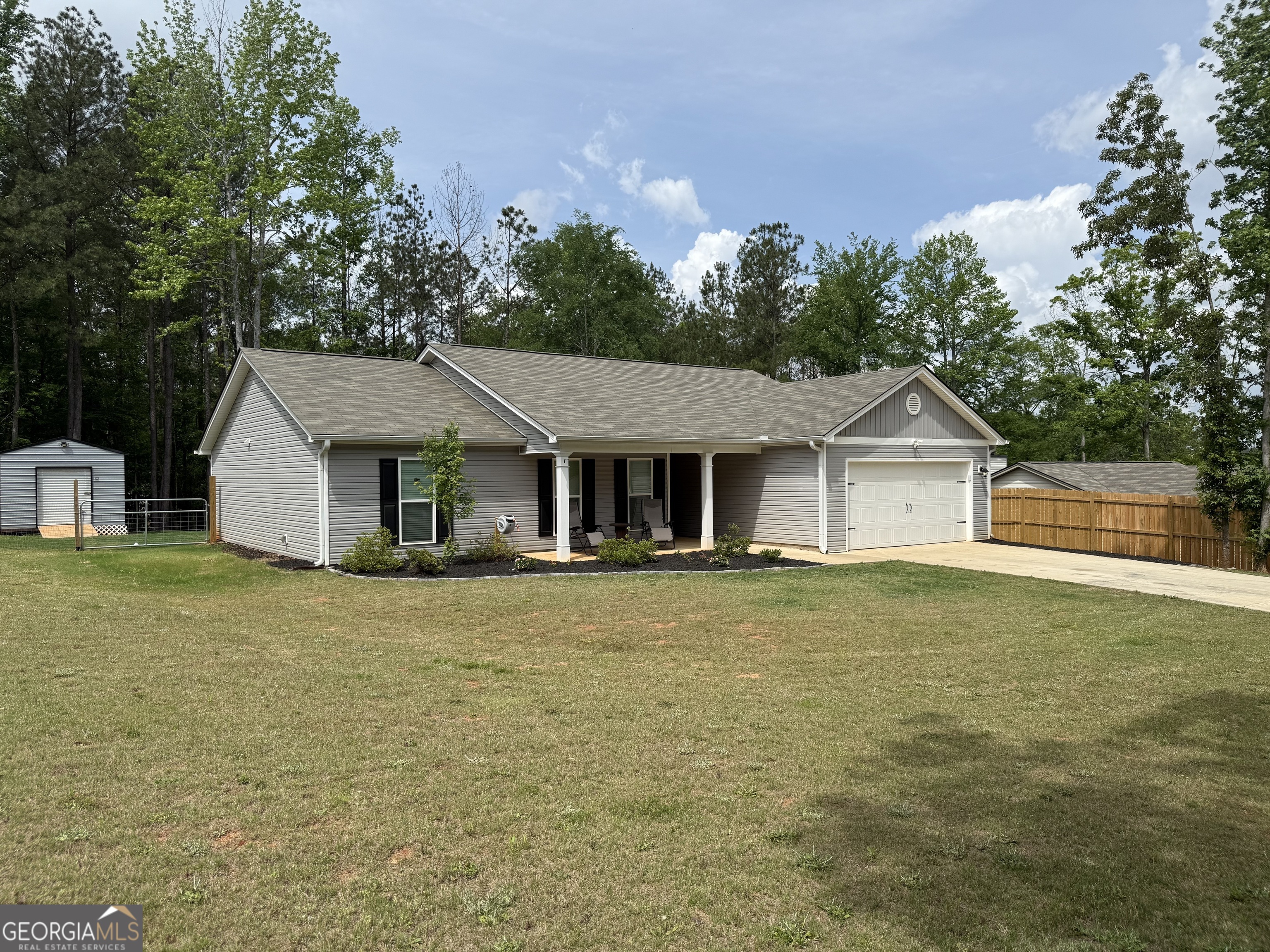 Listing image 4