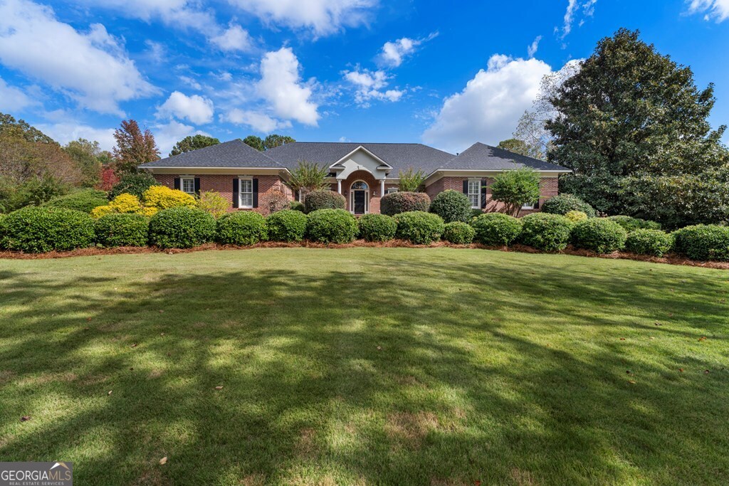17 Sweetwater DR