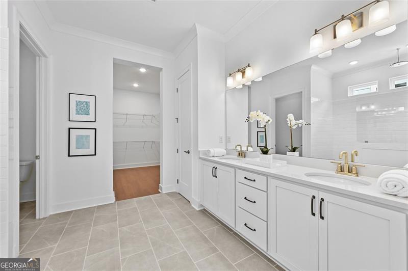 The Retreat at Sterling on the Lake - Residential