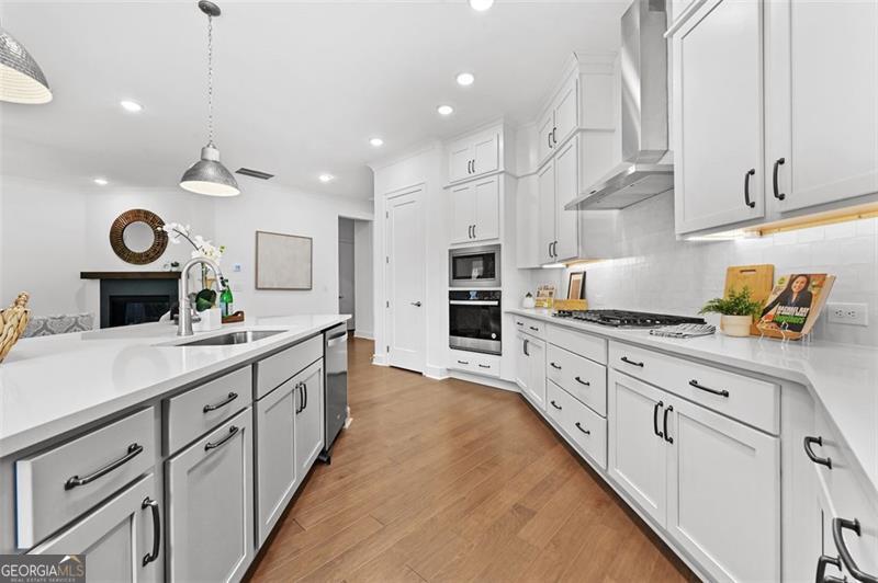 The Retreat at Sterling on the Lake - Residential