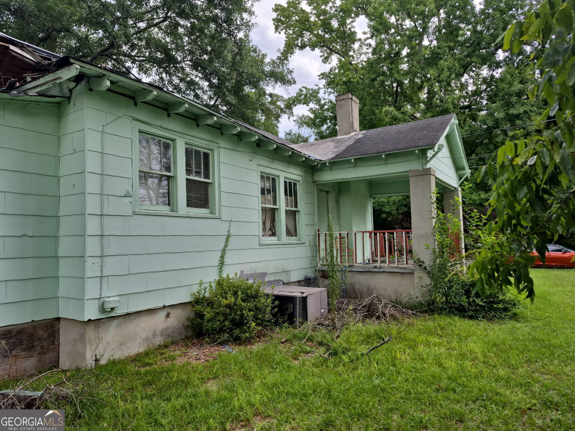 866 Roseview DR