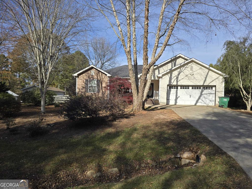 Photo of 396 Willis Road, Lavonia, GA 30553 (MLS # 10669444)