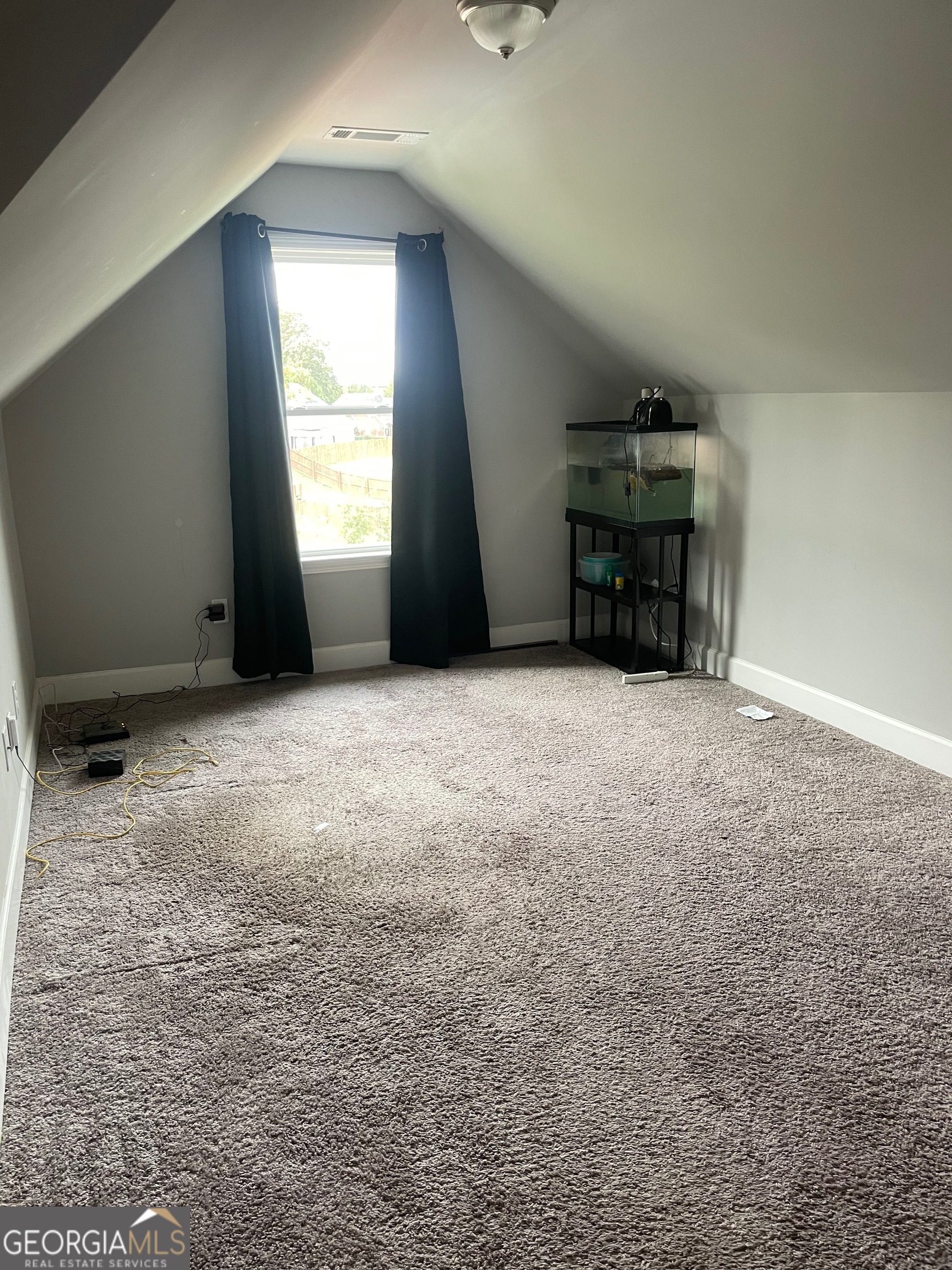 Huntington Manor - Residential