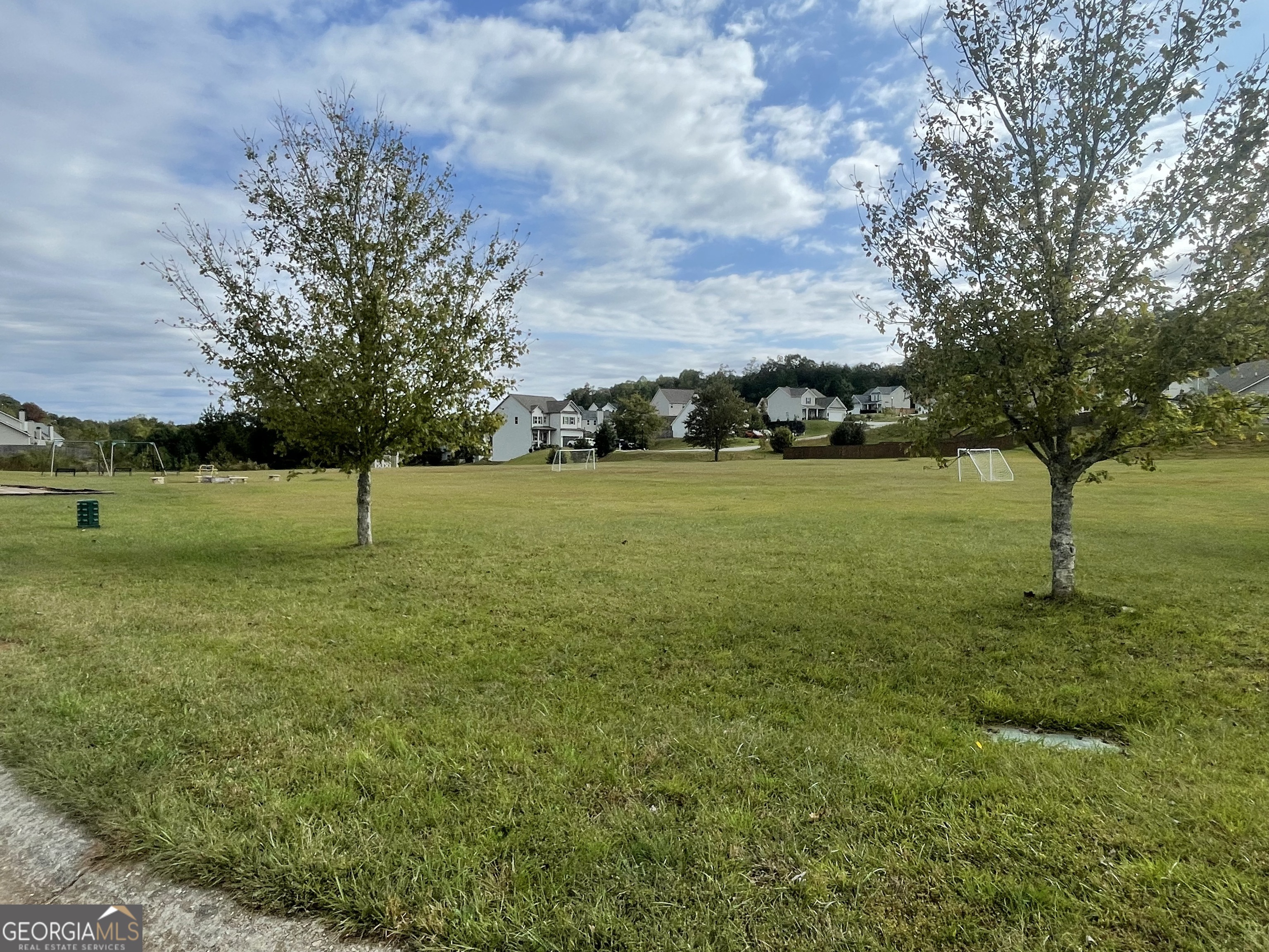 Huntington Manor - Residential