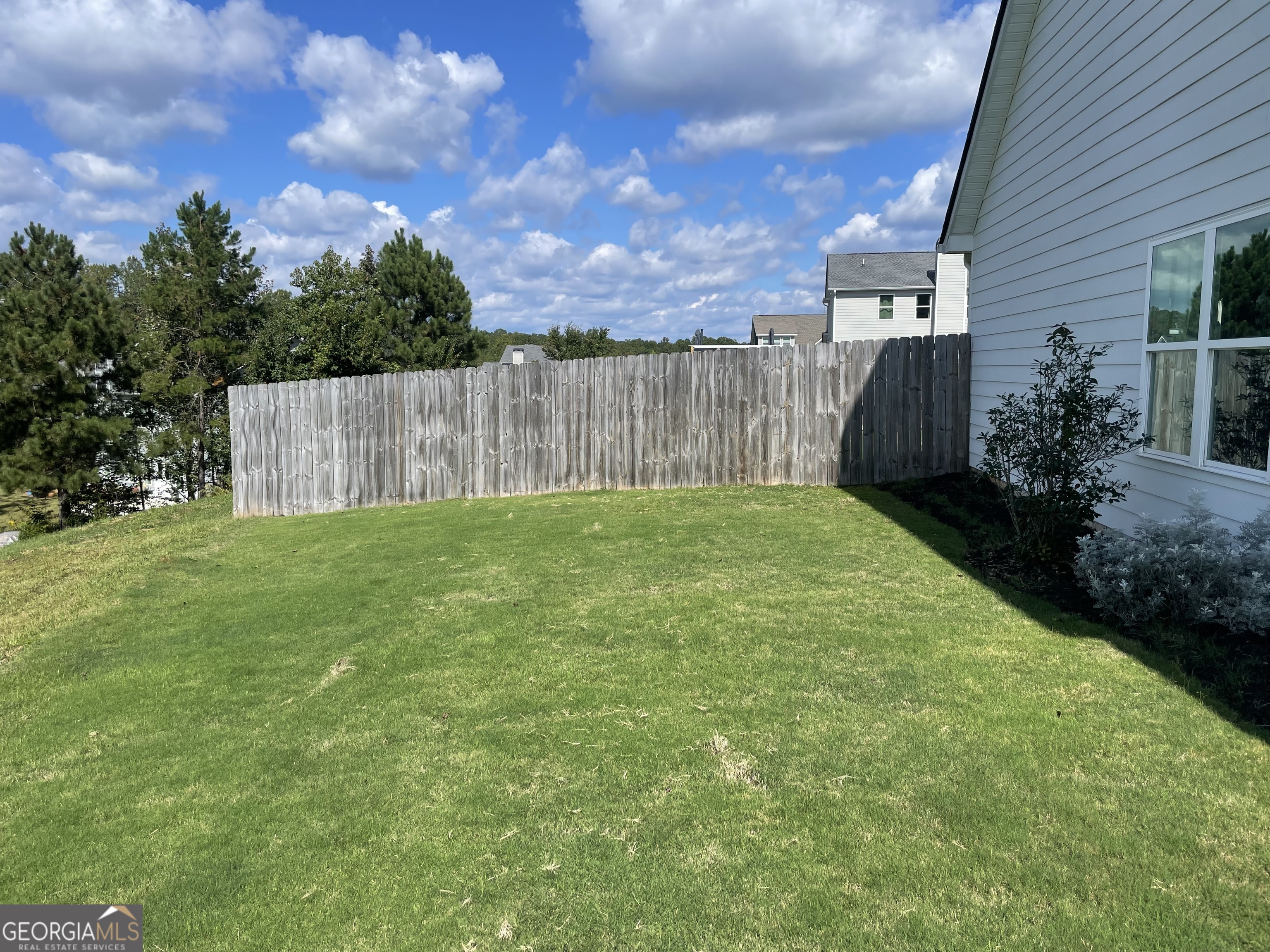 Huntington Manor - Residential