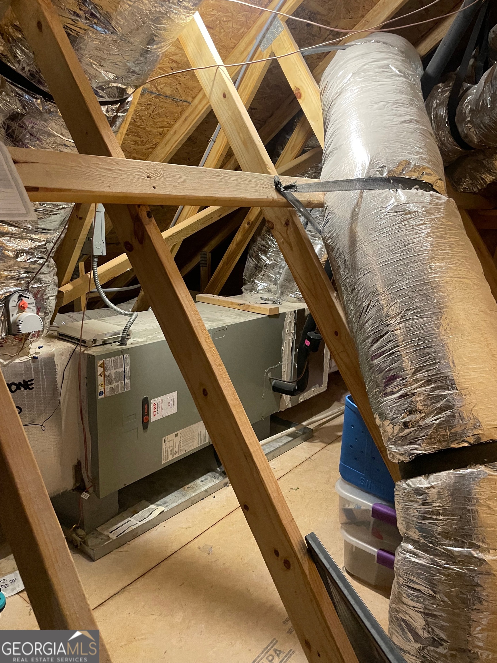 Huntington Manor - Residential