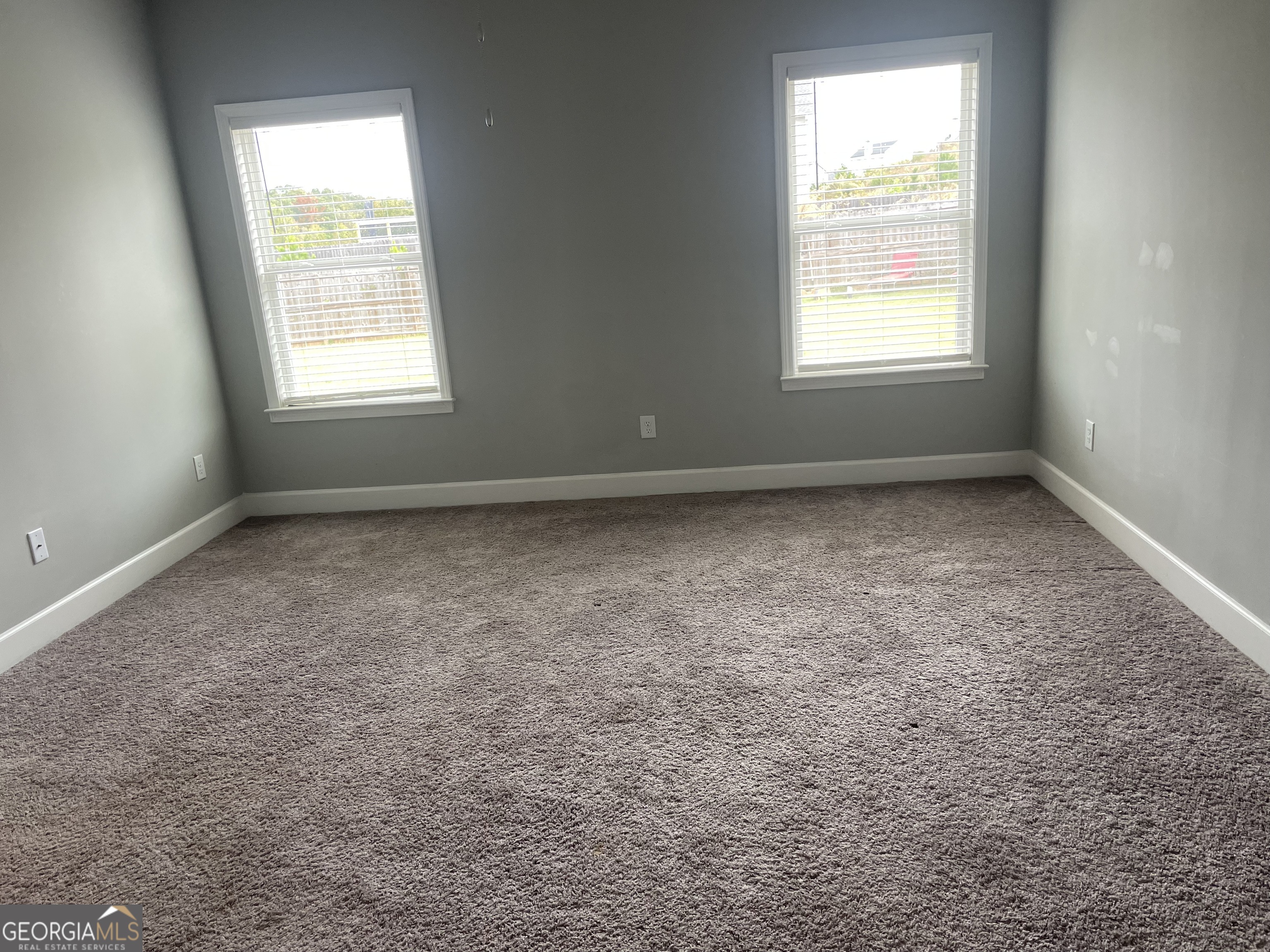 Huntington Manor - Residential