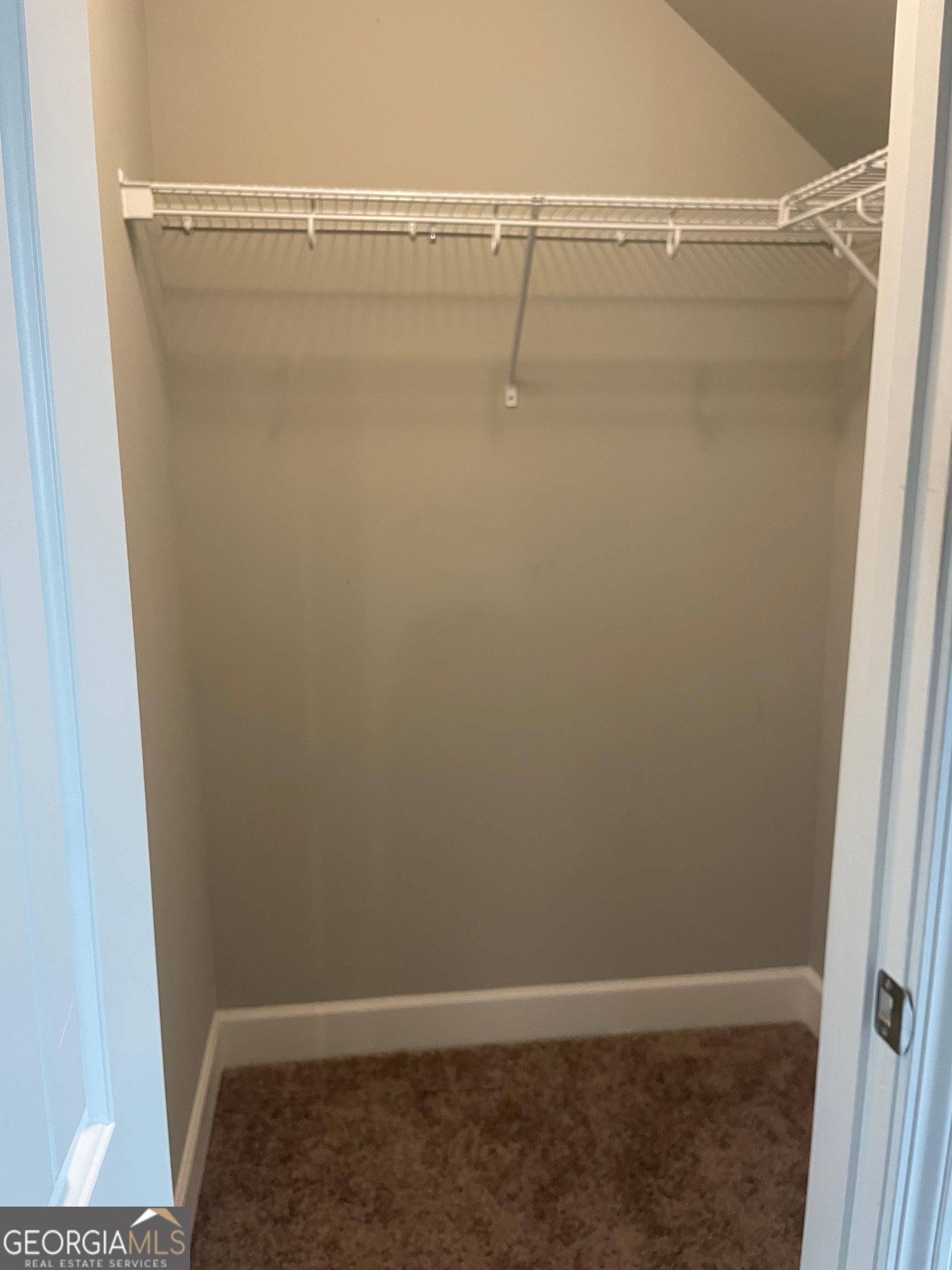 Huntington Manor - Residential