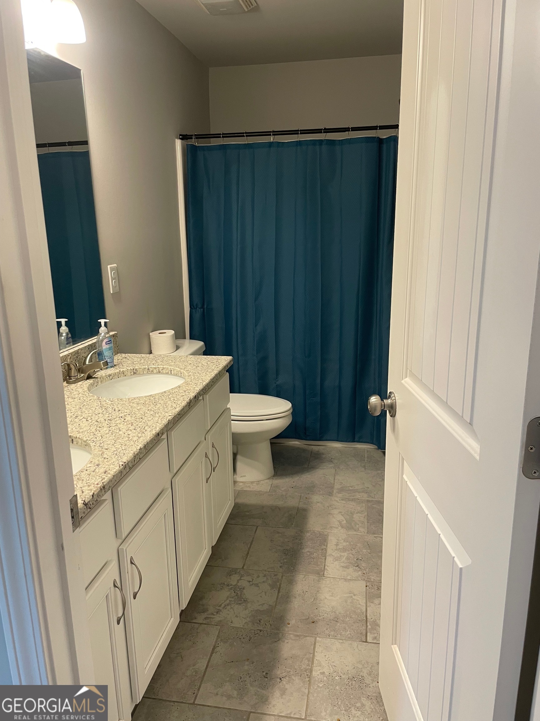 Huntington Manor - Residential