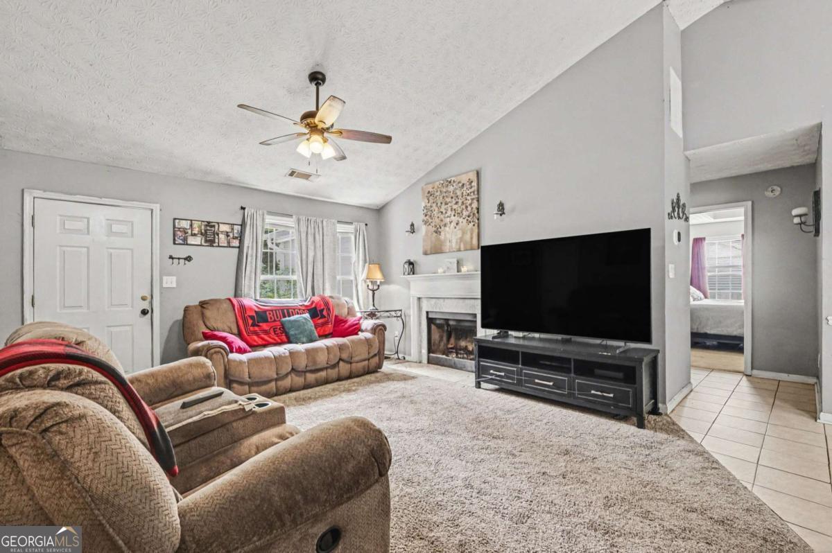 705 Slayton DR