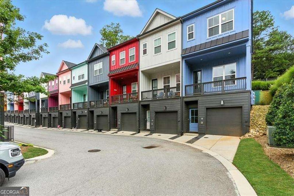 Photo of 170 Color Circle, Atlanta, GA 30317 (MLS # 10737191)