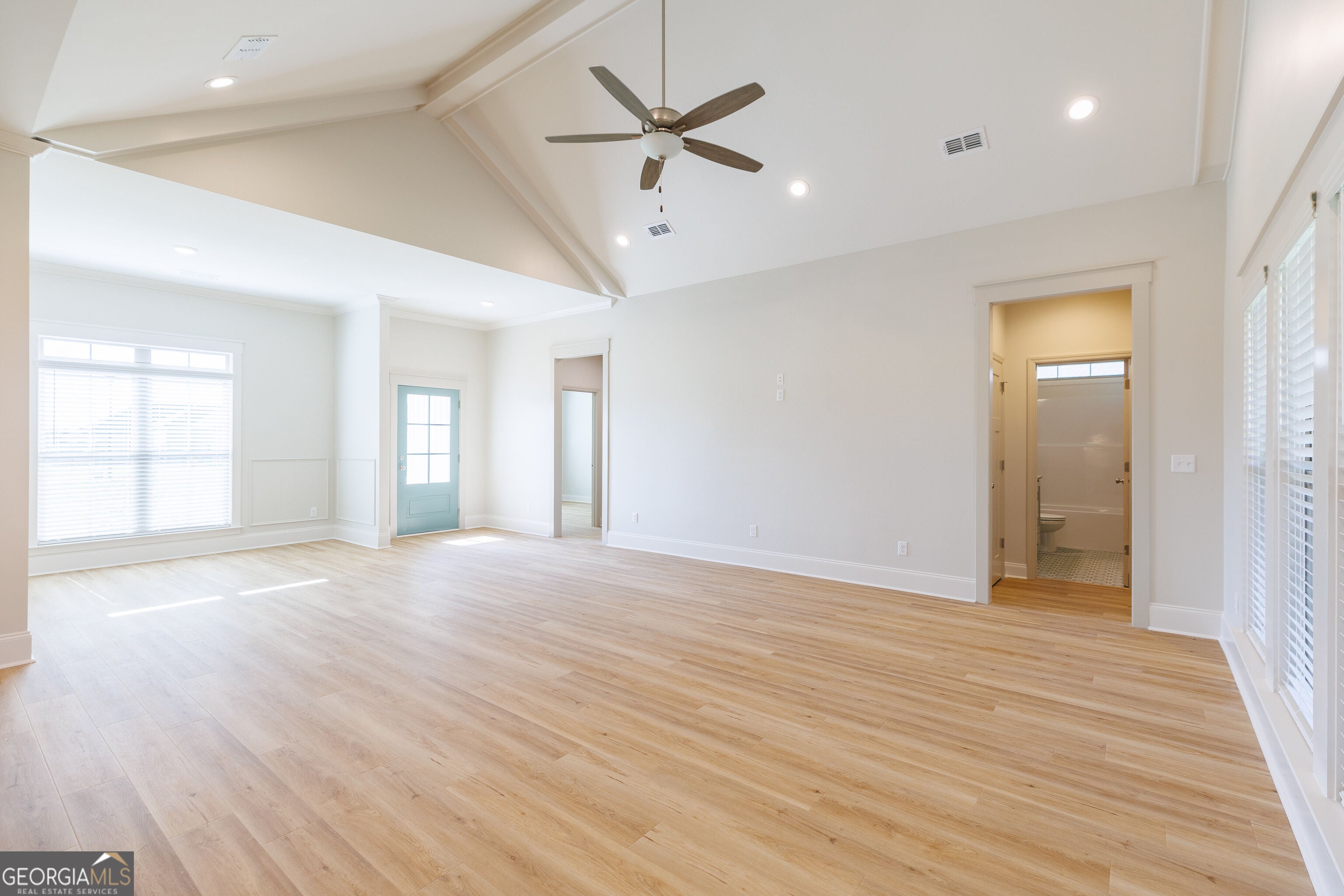 3921 Bull Run