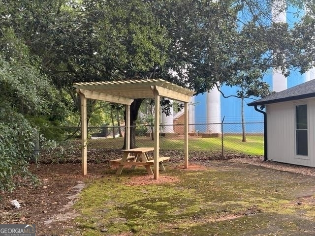 25 Bullsboro DR