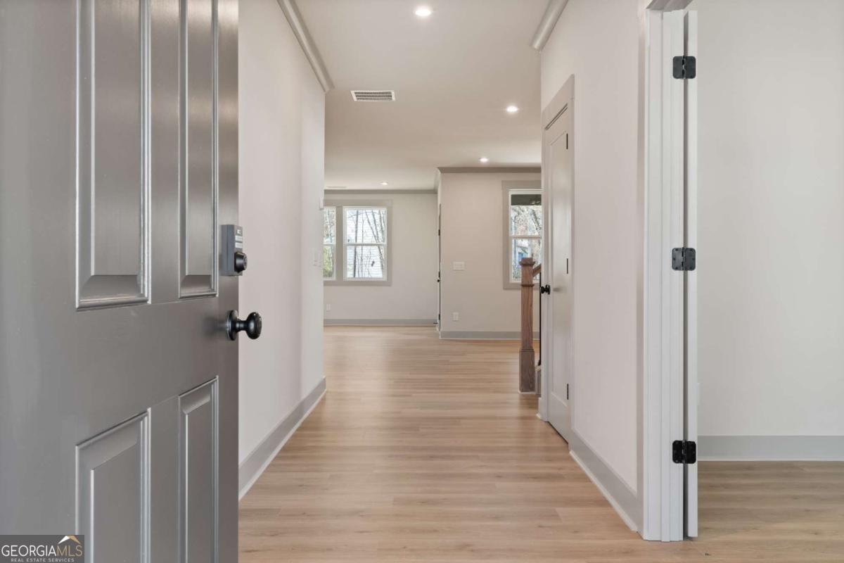 148 Henley ST 12