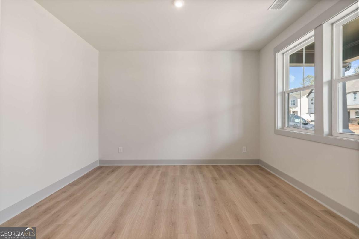 148 Henley ST 12