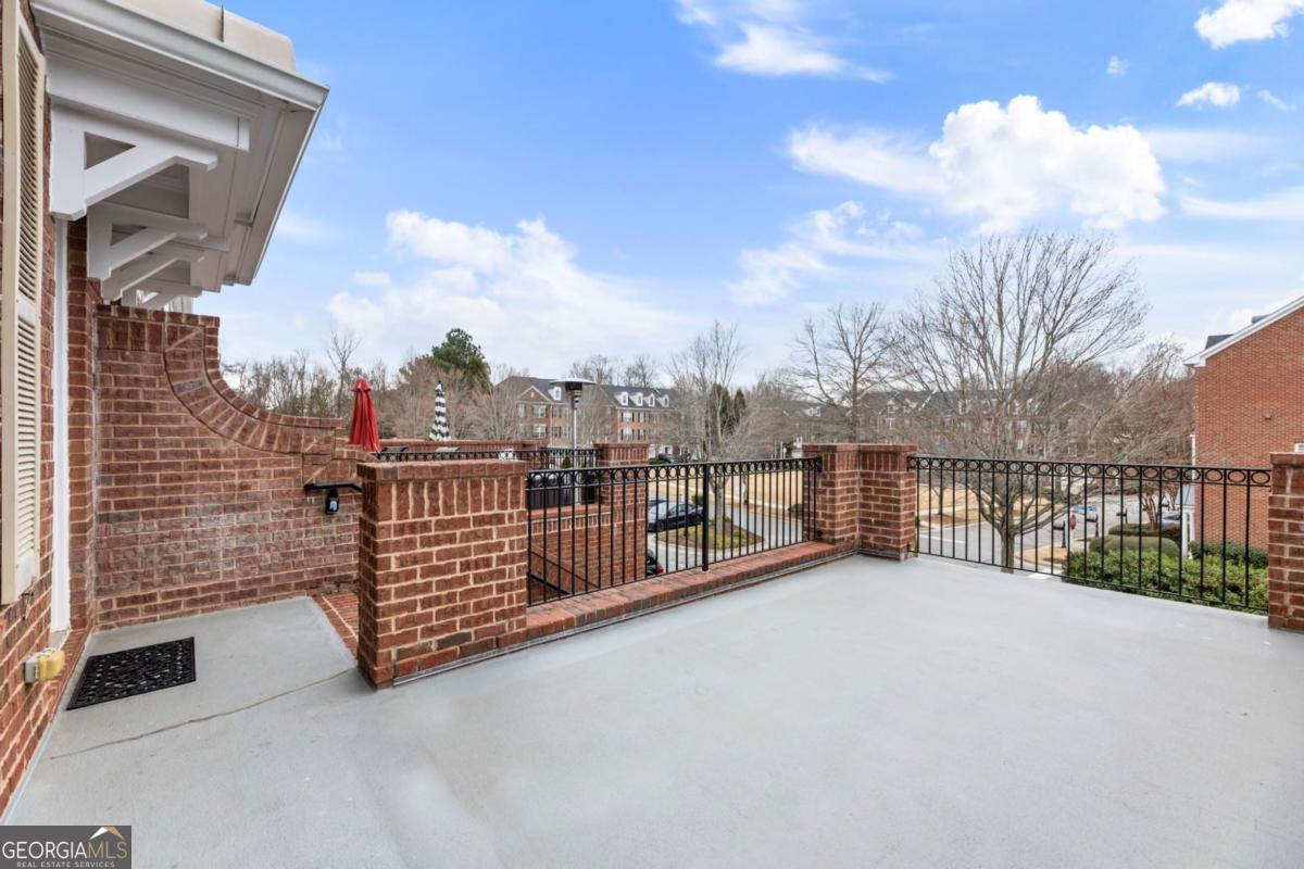 5905 Waters Edge TRL