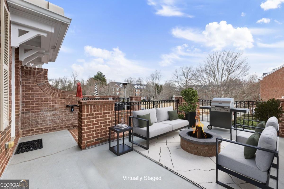 5905 Waters Edge TRL