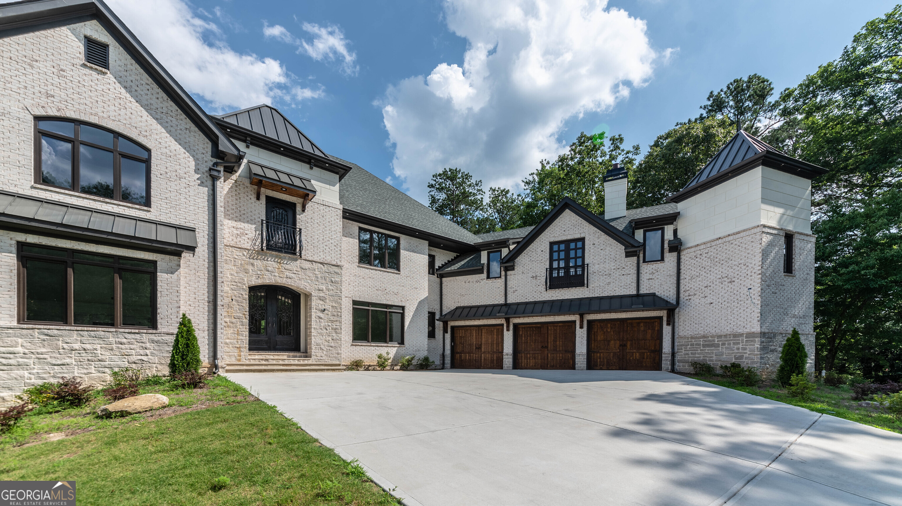 10745 Shallowford RD
