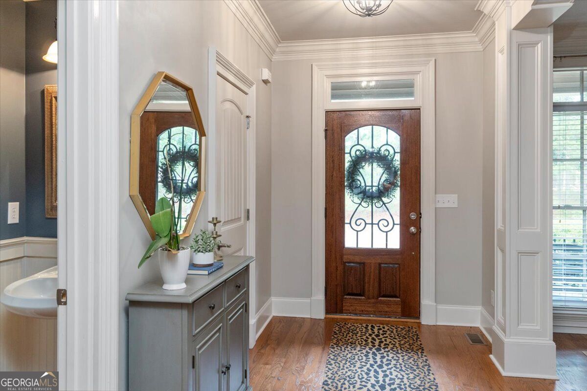 1142 Rowan Oak CIR