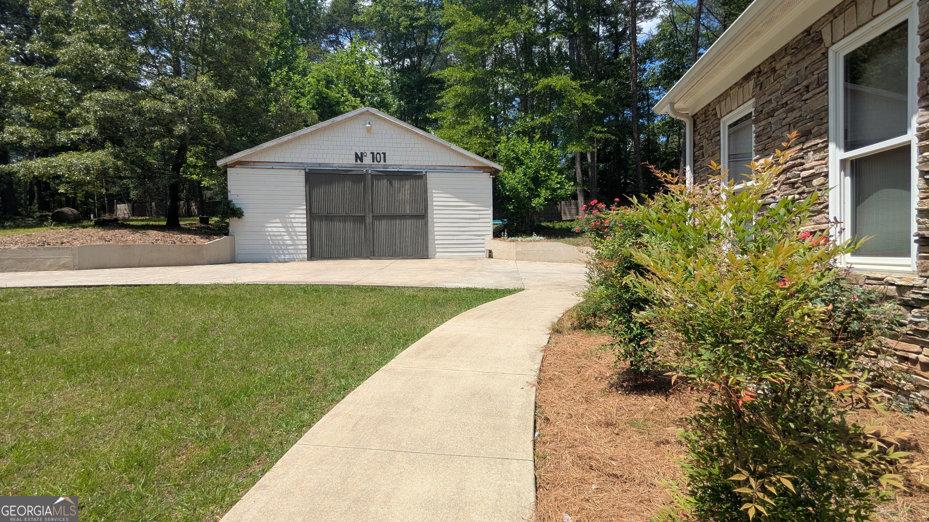 101 Arrow Wood DR