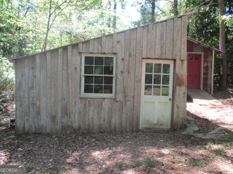 A home in Maysville