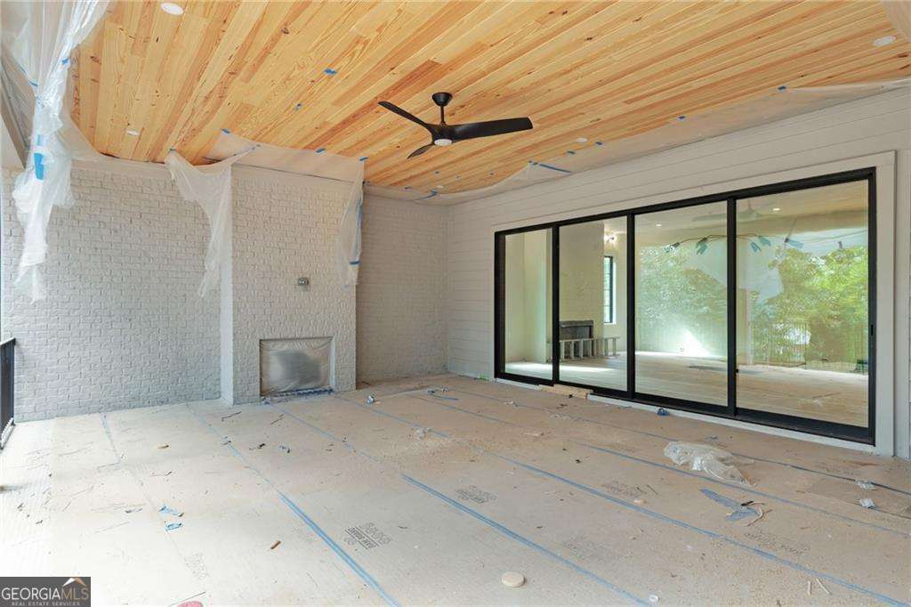 Sandy Springs - Residential