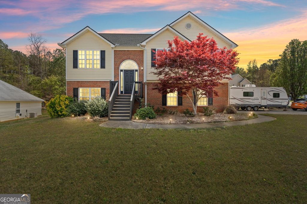 Photo of 101 Lei Court, Carrollton, GA 30116 (MLS # 10724144)